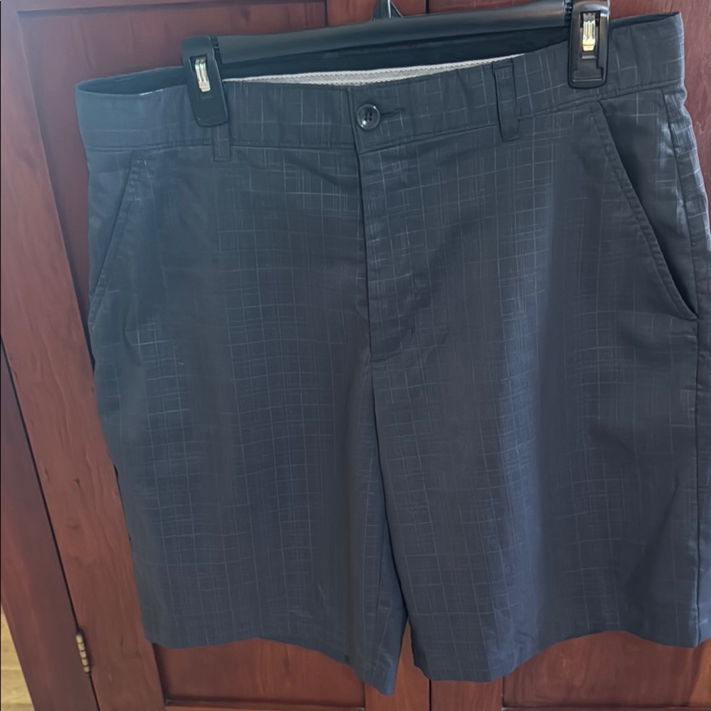 Greg Norman Collection Dark Gray Patterned Shorts